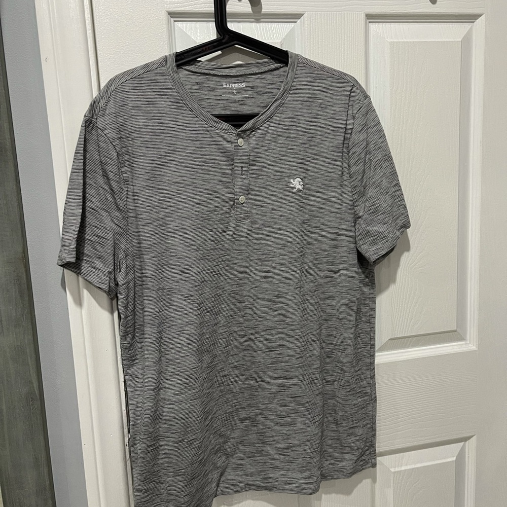 Express grey shirt. Large.